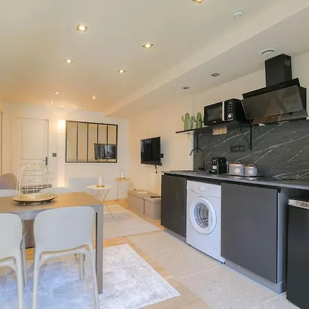 Chaleureux Pour 4, Villeurbanne-cusset Apartment